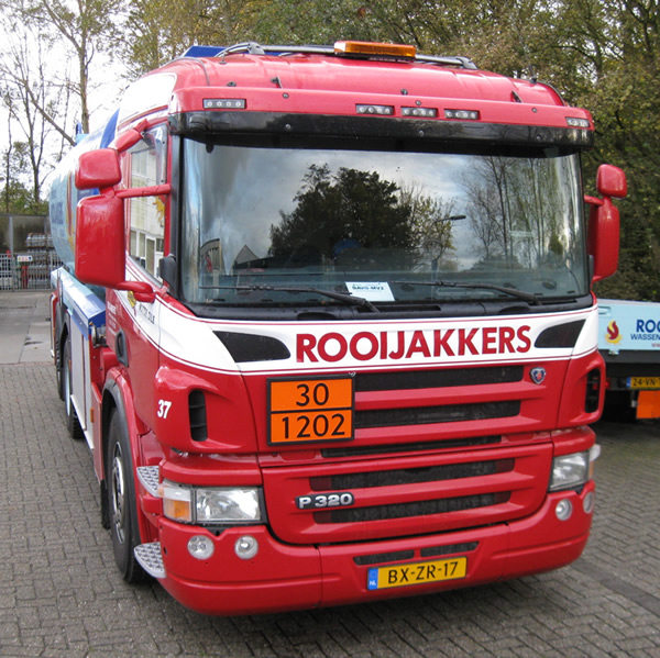 //www.rooijakkers-olie.nl/wp-content/uploads/2016/12/vrachtwagen.jpg